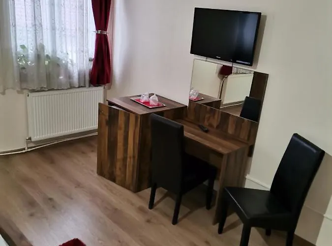 Гостьовий будинок Pensiunea Boema