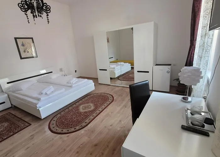 Pensiunea Boema Гостьовий будинок